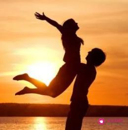 女朋友哭了怎么哄她开心