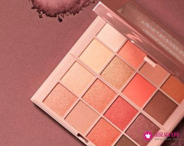 2022年秋季眼影流行色