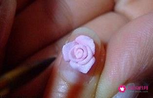 美甲雕花教程