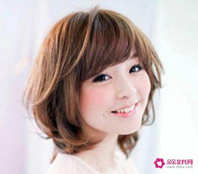 胖女生适合的短发发型