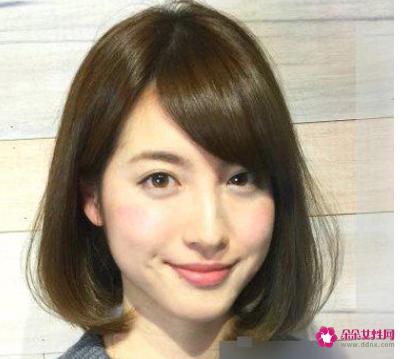 胖女生适合的短发发型