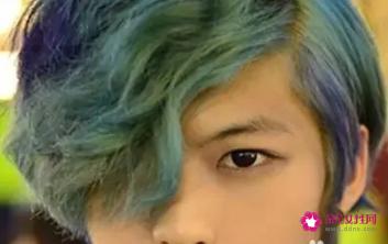 男生脸小适合什么发型