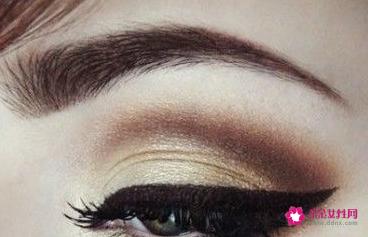 画眼线的五种简单的方法