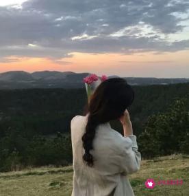 百变性格的女孩什么样
