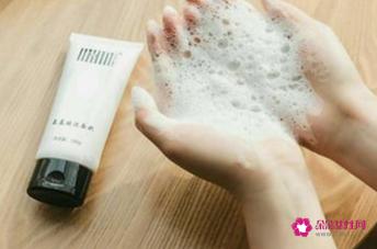 化日常淡妆需要哪几种化妆品