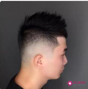 方脸适合什么发型男