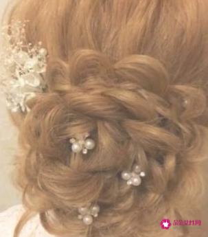 新娘盘头方法