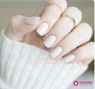 好玩的鱼子酱指甲油