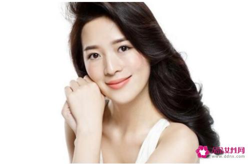 长脸女生适合什么发型