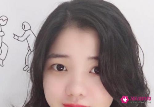 额头窄的女生比较适合的发型
