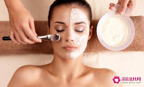 甘草粉面膜的功效与作用