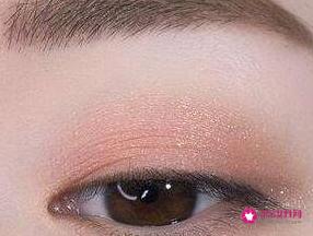 眼部妆容正确画法