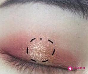 眼部妆容正确画法