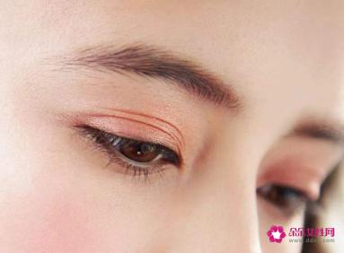 眼线胶笔哪个好用