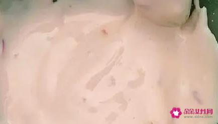 自制补水美白面膜的方法技巧