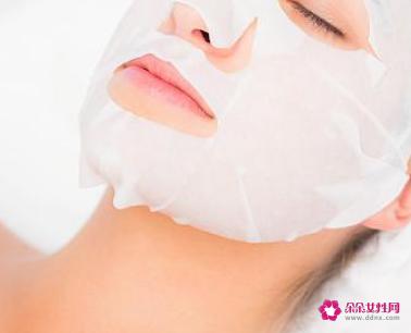 毛孔粗大用什么护肤品好