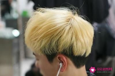 男生染酒红色发色会好看吗