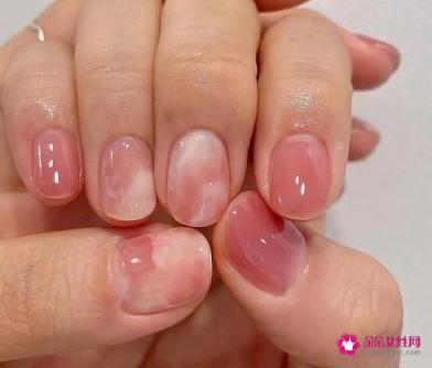 最火美甲显白图片