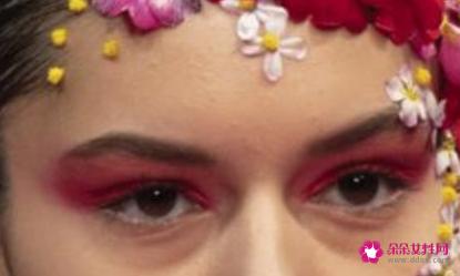 教你8步画出可爱粉嫩系萌女妆