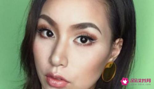 如何打造欧美妆妆容