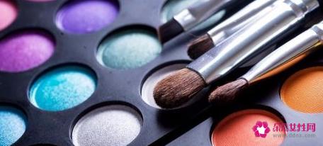 如何轻松化舞台妆