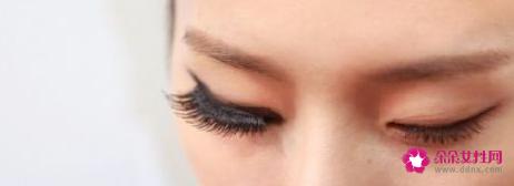 如何轻松化舞台妆