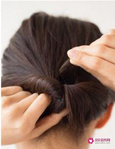 十种齐肩短发扎发