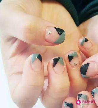 胖手适合做什么颜色的指甲