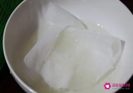 如何自制保湿补水面膜