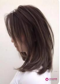 身材矮小的女生适合什么发型