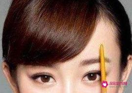 眉毛弯弯的怎么修眉