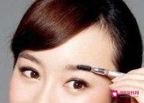 眉毛弯弯的怎么修眉