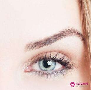 眉毛弯弯的怎么修眉