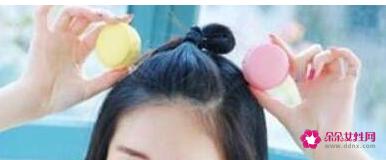 圆脸自己怎么扎头发简单好看