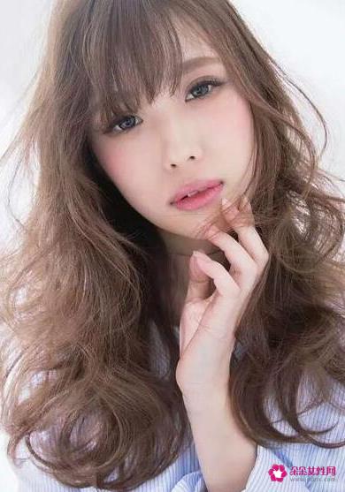 长脸女生适合什么样的刘海发型