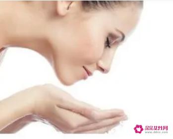 基础护肤步骤方法