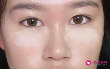 简单6步为眼镜MM打造专属彩妆