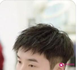 圆脸适合什么发型男学生
