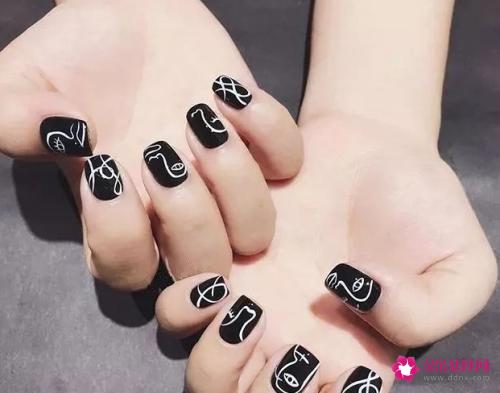 指甲彩绘图案简单图片