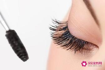 睫毛下垂不翘怎么办