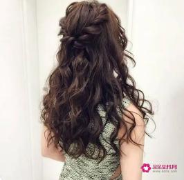 中年女人短发发型图片大全50岁圆脸