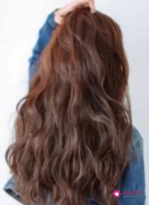 40岁女人最有气质发型中长