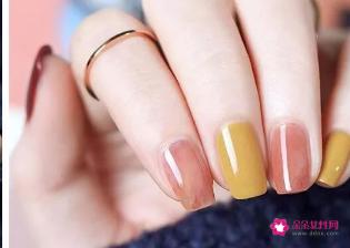 美甲图片新款式显白