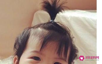 1岁女宝宝简单好看发型