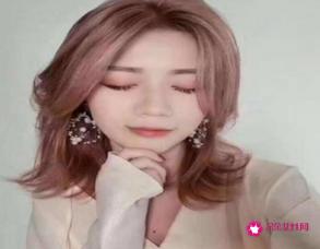 长脸适合什么发型