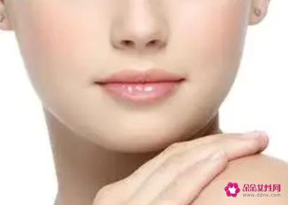 怎样使皮肤水嫩光滑紧致