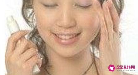 眼部化妆的正确步骤初学者
