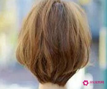 适合矮个子的发型