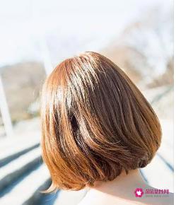 脸太小了适合什么发型