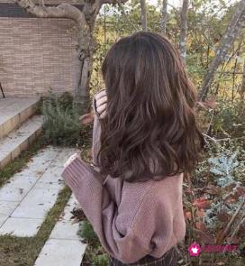 脸太小了适合什么发型